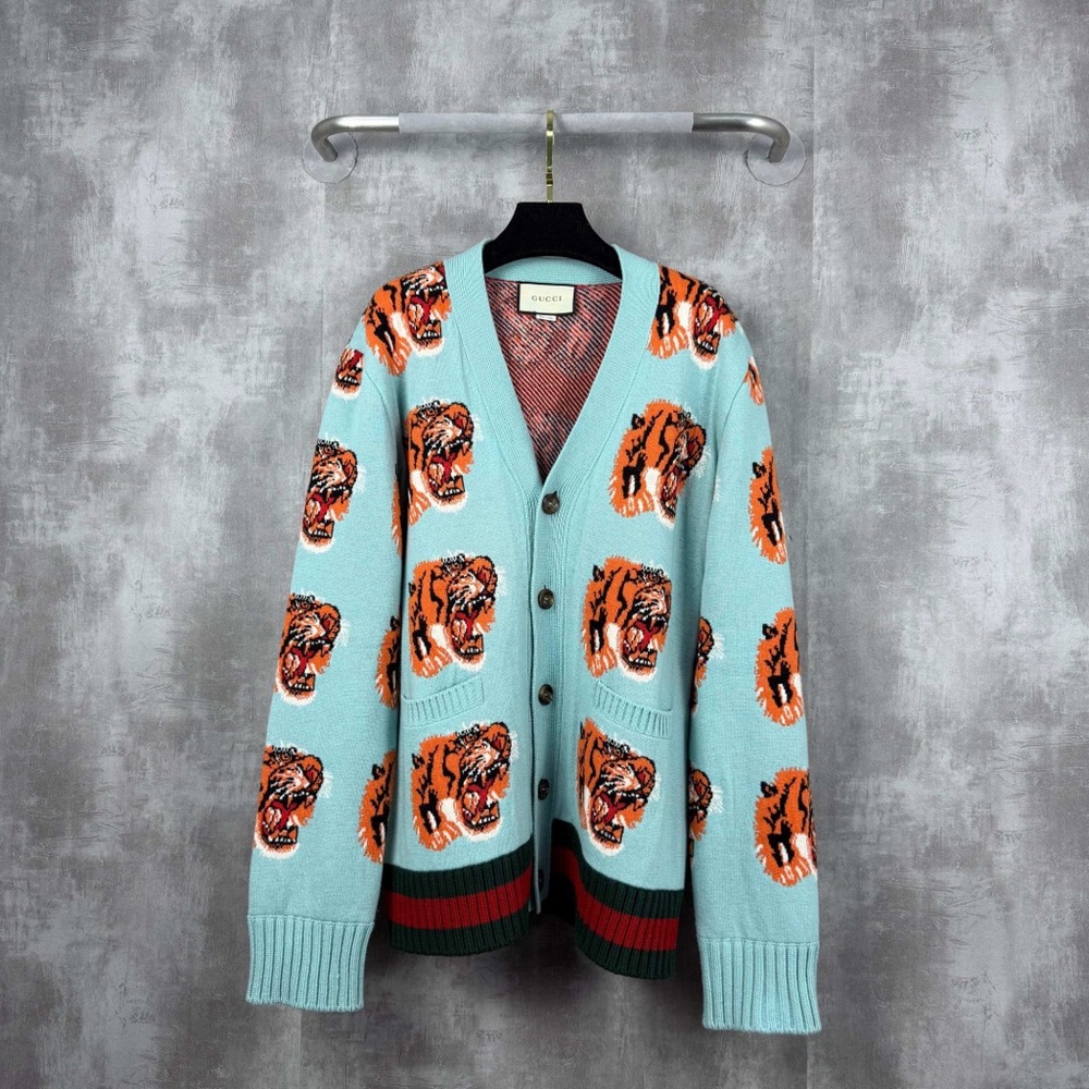 ❌sold❌Authentic Gucci Men's Light Blue Tiger Cardigan